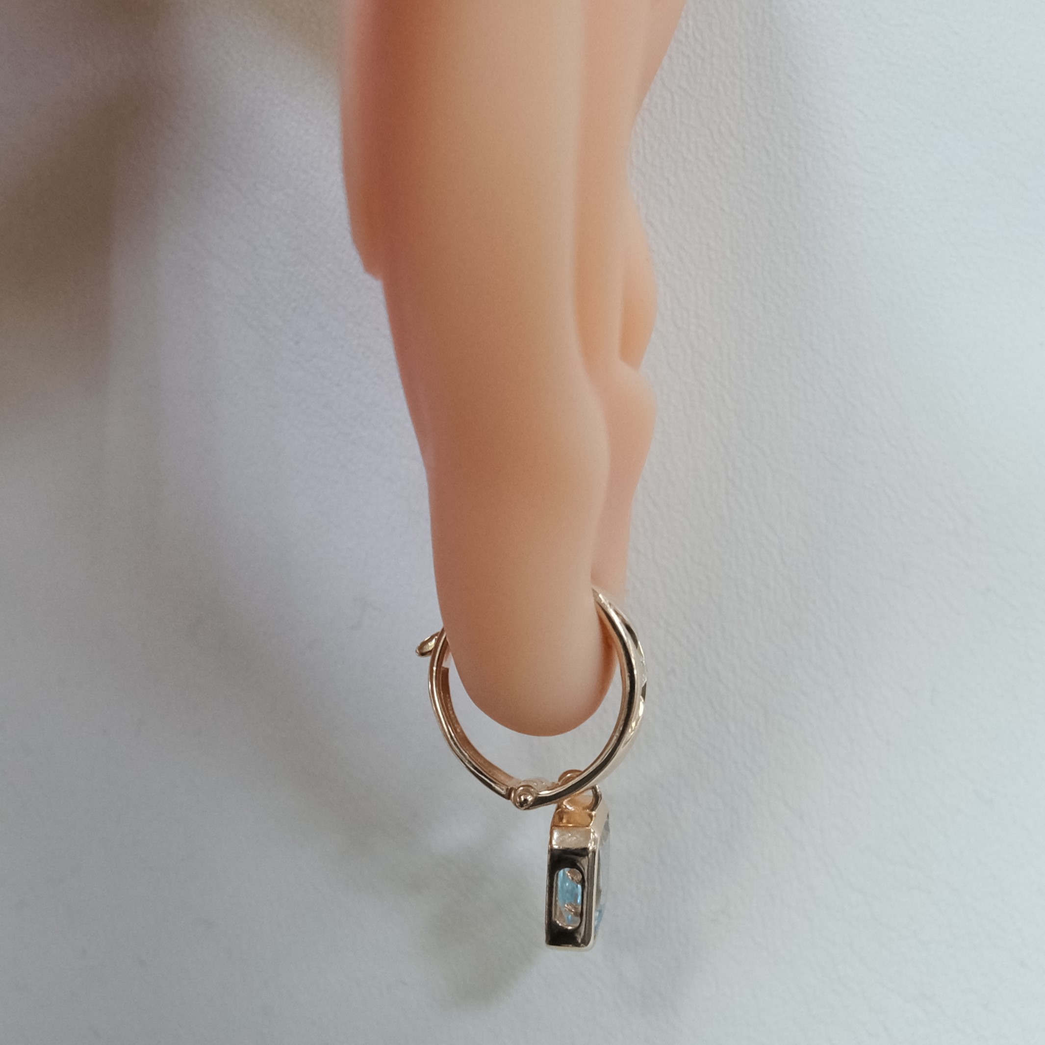 Серебряные серьги с топазами